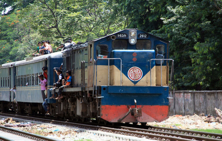 রেল ভ্রমনের ছোয়া